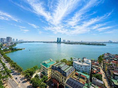Bán căn hộ chung cư Hồ Tây Watermark Lạc Long Quân 102m2 view Hồ Tây