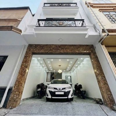Bán nhà 41m x 6 tầng có thang máy, full đồ, sát phố Tây Hồ