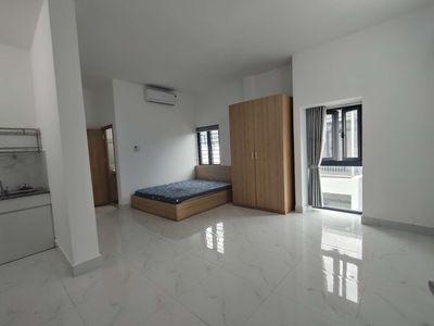 Cho thuê căn hộ đường ung Văn Khiêm, quận NHS, có thể ở 4
