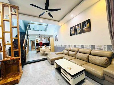 Cho thuê nhà hoà xuân, 3pn, giá 20tr
