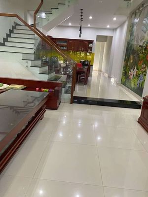 Cho thuê nhà nguyên căn đường Hói Kiểng Nhà 2,5 . 18 triệu.hòa xuân