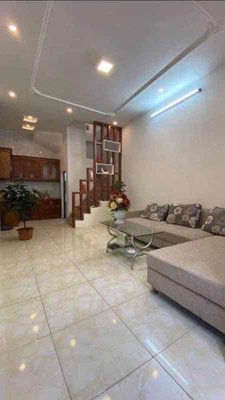 Cho thuê nguyên căn phố Trương Định 33m2 x4T 4PN giá 9.8 triệu/1th nhà