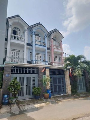 cho thuê nhà 1 trệt 2 lầu đường 2 bà trưng cũ