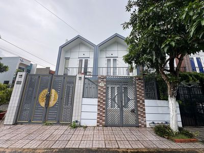 Cho thuê nhà nguyên căn 2pn sân xe rộng ! khu dân cư yên tĩnh!