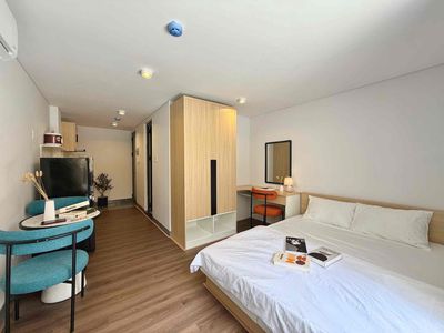 Căn Hộ Ban Công Mới 100% Full Nội Thất_Tân Định_Cầu Ba Son