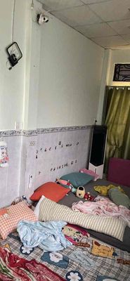 cần bán nhà 4 m dài 10 m 1tr 1 lửng 1 lầu hem ca x bình Hưng