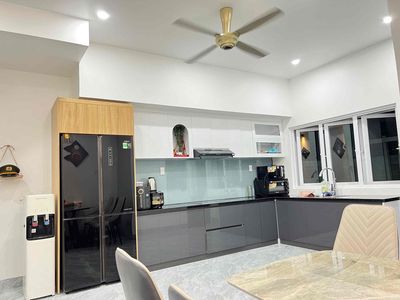 Nhà nguyên căn sổ hồng,đã hoàn công
