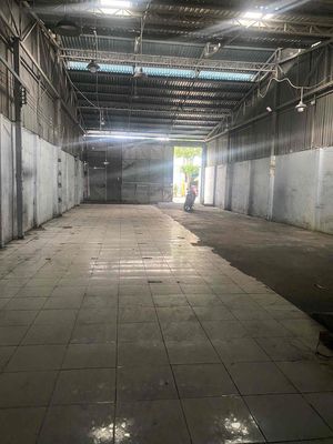 Kho xưởng mặt tiền 9*36 đi Gò vấp gần