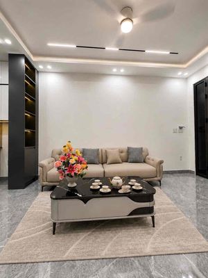 Nhà ngay chợ Đặng Cương