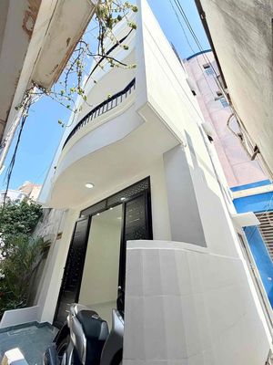 Bán nhà Gò Vấp 3 mặt hẻm ngang 5x12m hẻm xe hơi 5PN 4 tầng