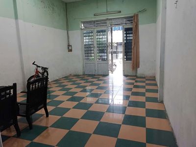 Cho thuê nhà gác lửng mặt tiền đường Trịnh Hoài Đức, P. Khuê Trung