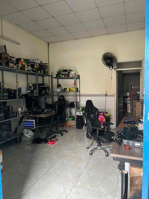 1/ khu phố 5 phường đông hưng thuận. DT: 4 x 15.5m