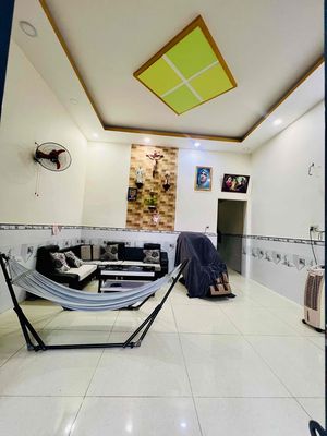 Cho Thuê Nhà DT 5x16m,2Pn 1Wc Sân Xe Máy Nhà Mới Đẹp Như Hình Chụp — ảnh 1