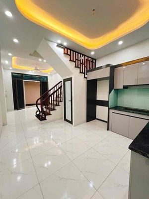 Bán nhà 4 tầng
