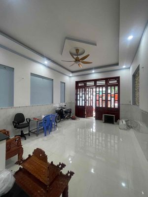 Chính chủ cần bán nhà hoàn công diện tích 165m2