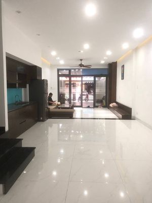 Cho thuê nhà 3 tầng Đường Đoàn Khuê Nam Việt Á Ngũ Hành Sơn