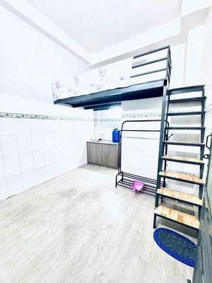 Cần bán gấp nhà P ĐHT NVQ DT5x23 .1 trệt 4lầu giá 8tỷ8 TL hẻm xe hơi — ảnh 1