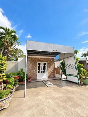 NHÀ LONG ĐIỀN - DT 50m2, 1 phòng ngủ, sân đậu xe,…