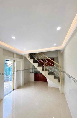 Cho thuê nhà nguyên căn. Đường Đồng Xoài. P13. Q. Tân Bình