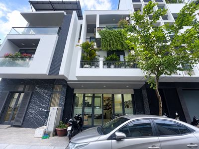 Nhà nguyên căn 3 tầng 4 phòng ngủ nam nha trang cho thuê