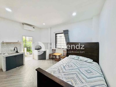 Cho thuê phòng ngay mặt tiền trương định q3 - ngay cv tao đàn - k ảo