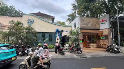 Cho thuê nhà mặt tiền tú xương – quận 3 | khu vực đẹp, sân vườn rộng — ảnh 1