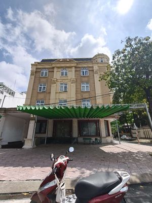 cho thuê toà nhà ngay Aeon bình Tân 1500m2