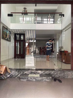 Cho thuê nhà 5x17m 3 lầu 4pn 4wc mt kinh doanh ngay văn cao
