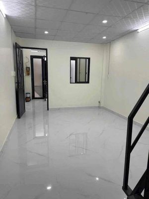 Cho thuê nhà mới Q6 cách q5,q10 5p