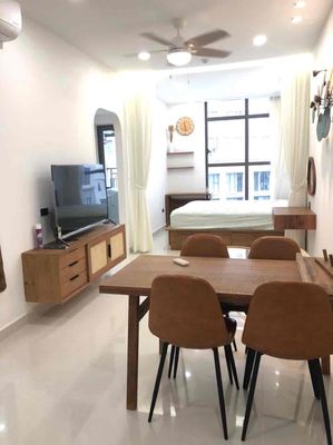 Căn hộ studio rộng Saigon Royal đầy đủ nội thất