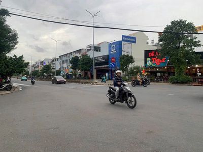 Bán nhà thô KDC Liên Phường, TP. Thủ Đức, giảm 1 tỷ