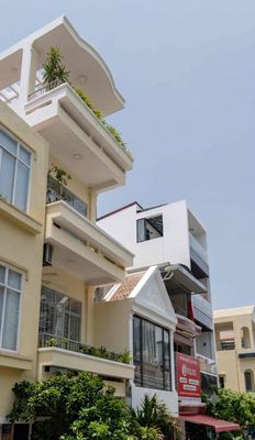Nhà 5 tầng, 84m2, mặt tiền kinh doanh Khu Vip D2 Bình Thạnh.