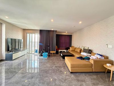 Bán căn hộ Sunrise cityview - 107m2 - 2PN rộng rãi, nhà đẹp ít sử dụng