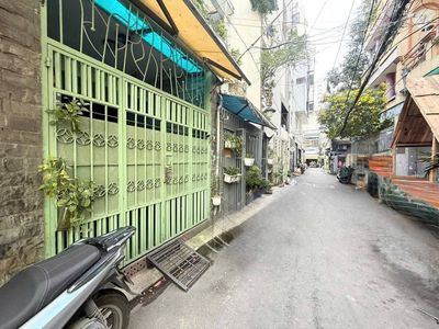 Nhà bán Nguyễn Công Hoan Phú Nhuận 61m2 3 lầu BTCT 9.48 tỷ