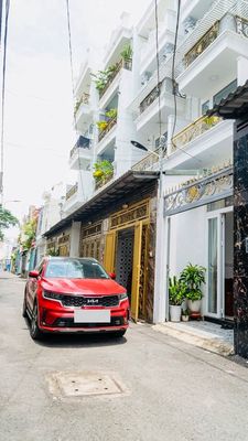 Bán nhà Gò Vấp, 5 tầng thang máy, gần Emart Phan Huy Ích