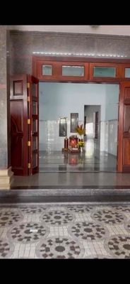 Bán nhà mặt tiền kinh doanh đa ngành nghề.