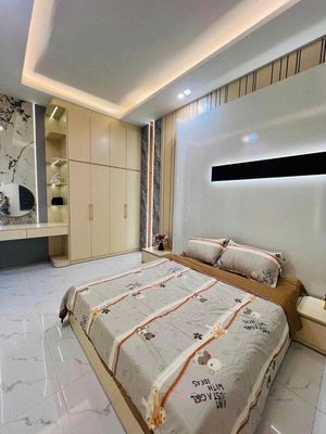 282 cho thuê nhà 3 tầng mặt tiền p. hòa minh