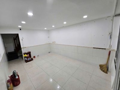 Nhà nguyên căn phạm văn hai