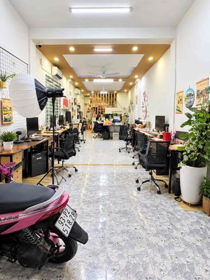 3 mặt hẻm nhựa 10m – nhà 4 tầng - 80m² (4 x 20m) – 5pn – dòng tiền 20