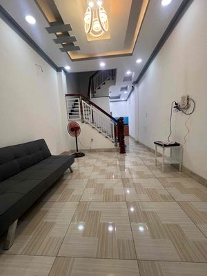 Bán nhà Hoàng Hoa Thám Bình Thạnh hẻm xe hơi 2PN 2WC tặng nội thất