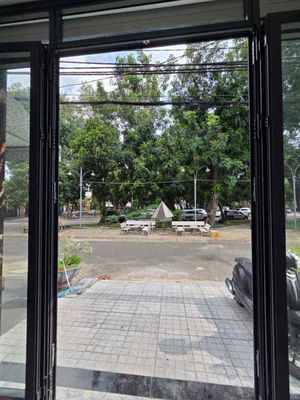 Bán nhà mặt tiền khu Tên Lửa gần Nhà thờ Phaolo, 80m2 vuông vức