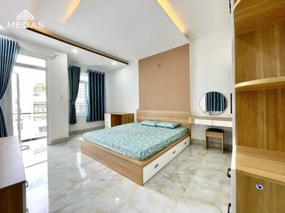 Căn hộ ban công mới xây - full nội thất - ngay công viên phần mềm