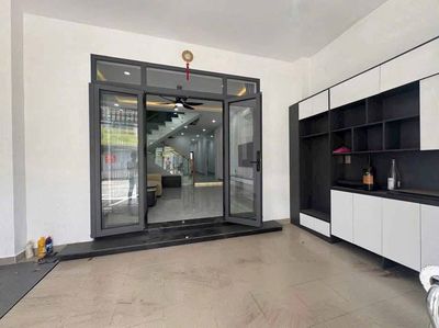 Cho thuê nhà 1 trệt 1 lầu phường Chánh Nghĩa, Thủ Dầu Một, Bình Dương