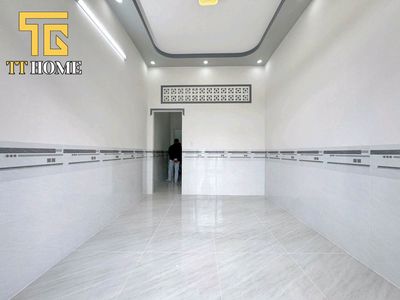 Nhà nguyên căn 4 triệu hẻm CMT8, gần CĐ KTKT