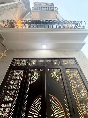 Nhà 5 tầng mới full nội thất, 6.2 tỷ, Long Biên