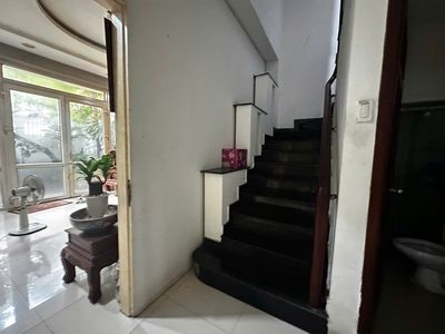 Cho thuê biệt thự HXH 750/ Nguyễn Kiệm, P4, Phú Nhuận.