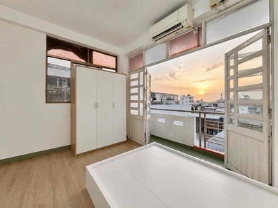 Studio bancol full nội thất ngay ngã 4 bốn xã -hoà bình -vhu 10p đi xe