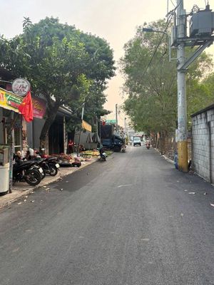 Bán nhà cấp 4, 7 phòng trọ Dĩ An, Bình Dương, thu nhập 15tr/tháng