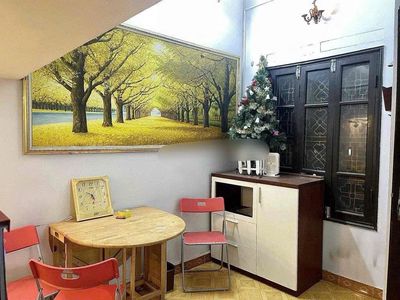 Cho thuê nhà 50m2 x 3 tầng, 3PN, Đội Cấn, Ba Đình