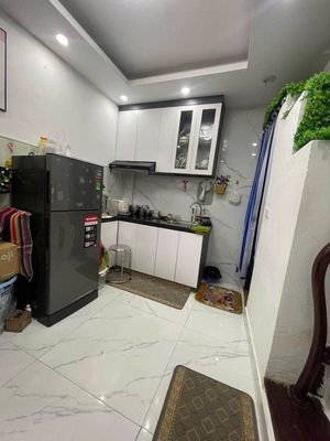 Cho thuê nhà nguyên căn 20m x 5 tầng, 3PN, 2VS, đủ nội thất